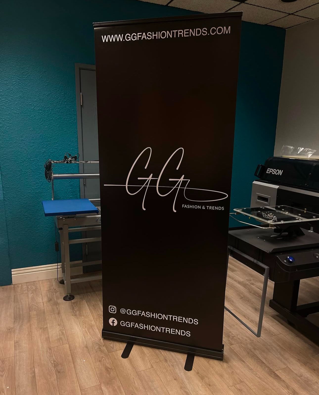 Single-Sided Retractable Banner Stands