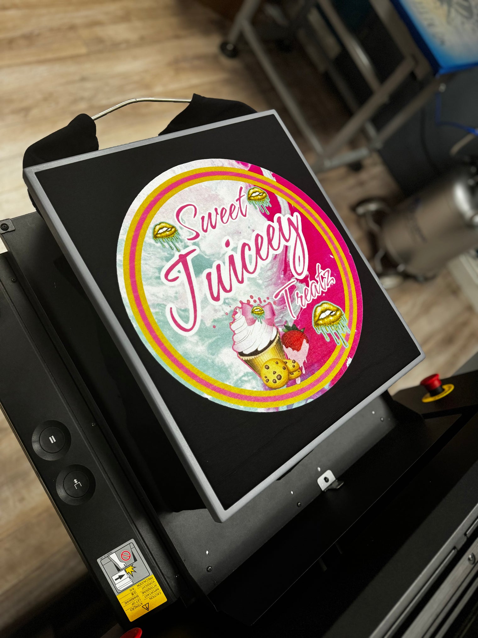 ( CUSTOM TEES ) PREMIUM ULTRA SOFT-Black COTTON TEE (6 oz.) HOUSE BRAND-DTG